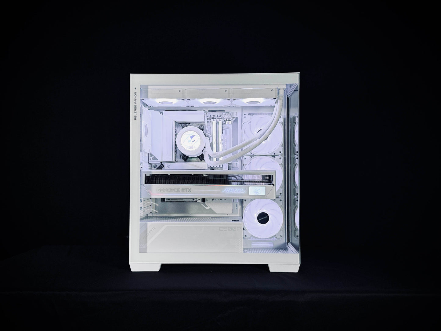 【C500/GIGABYTE STEALTHモデル】AM5-Ryzen 7 9800X3D/RTX5090搭載モデル