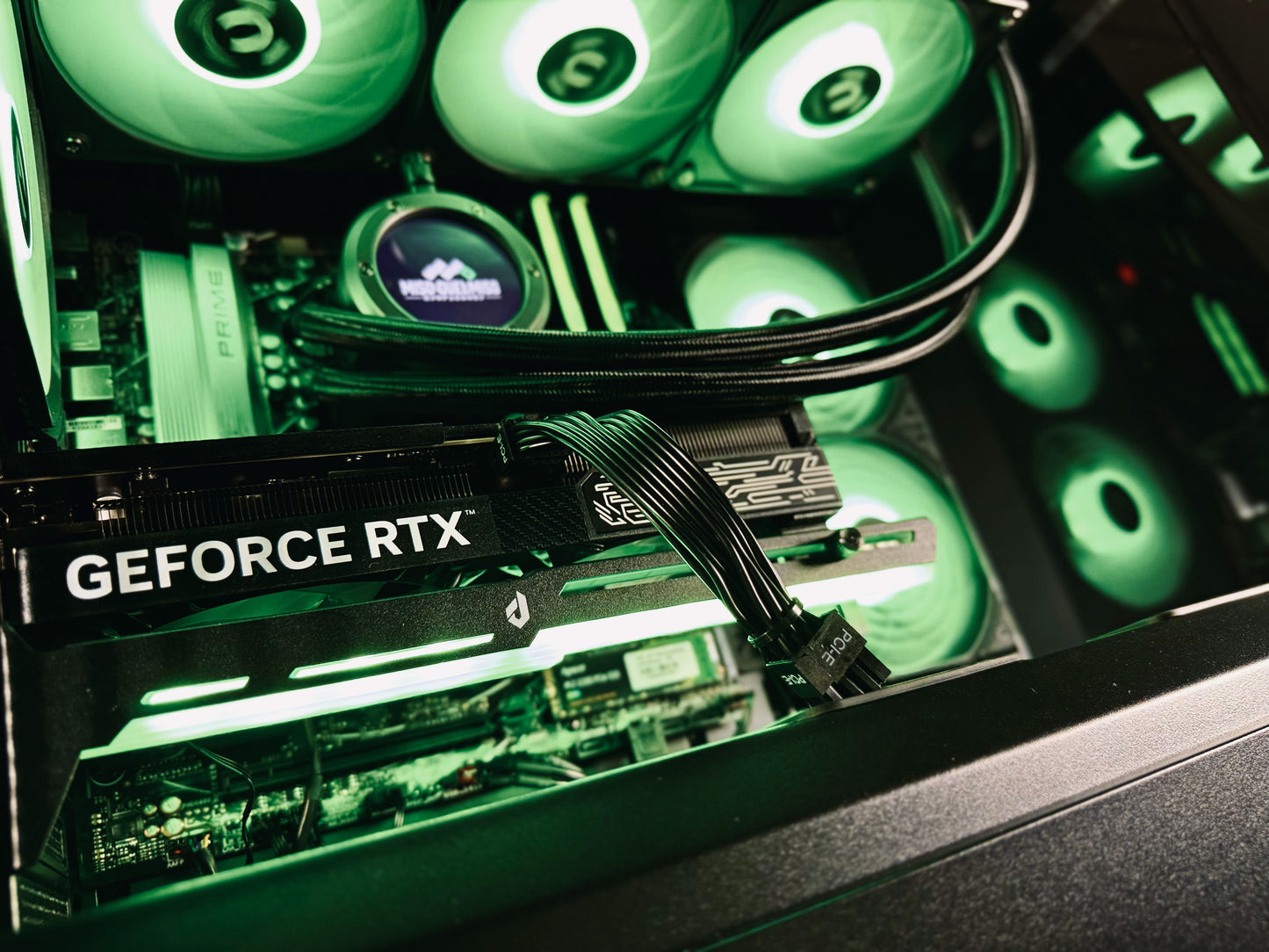 【ミソのデュエルのミソコラボモデル】P30 Black/AM5-Ryzen 7 9800X3D/RTX5070Ti搭載モデル