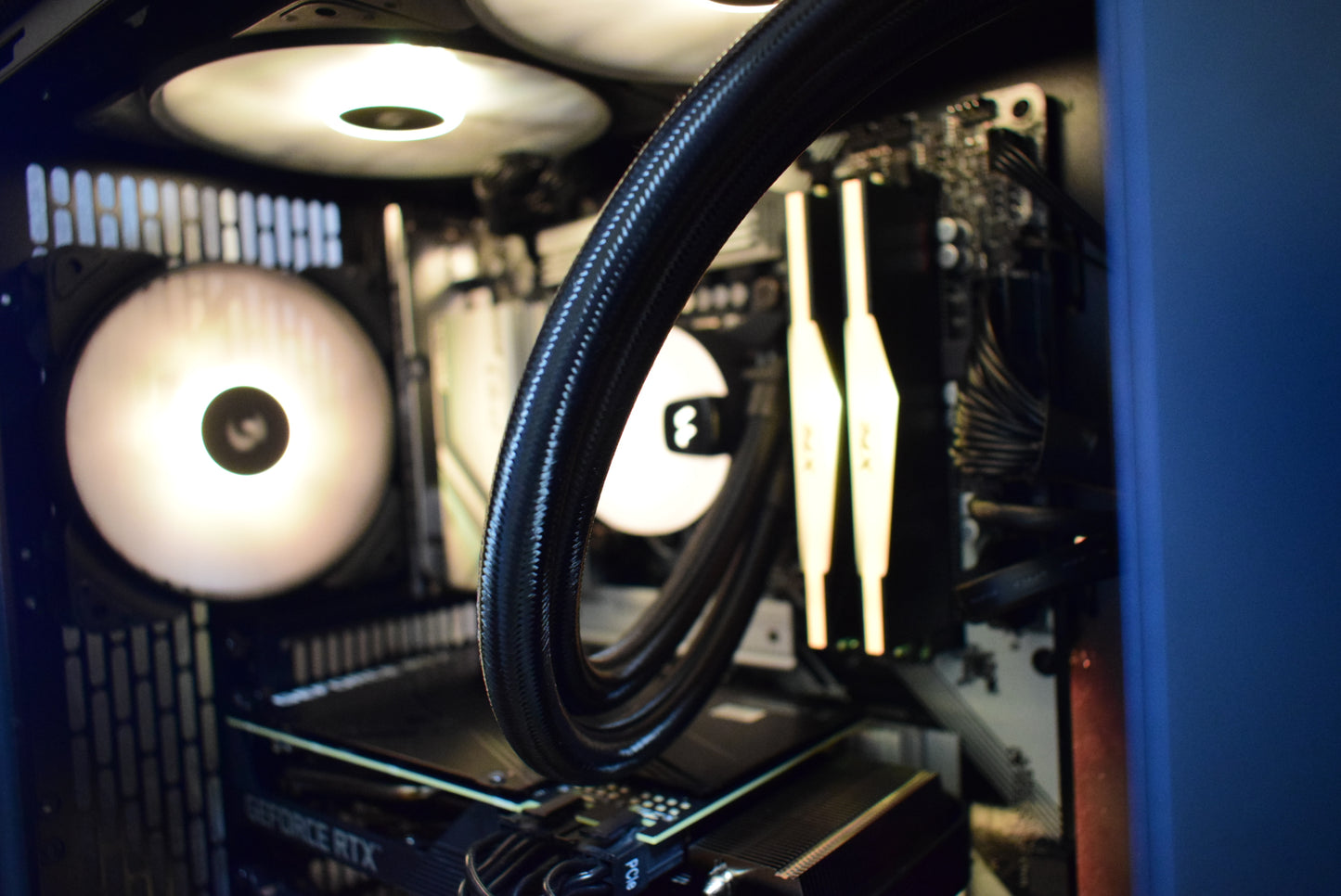 【セキュリティソフトお得パック】NorthTG Black/AM5-Ryzen 7 9800X3D/RTX5070Ti搭載モデル
