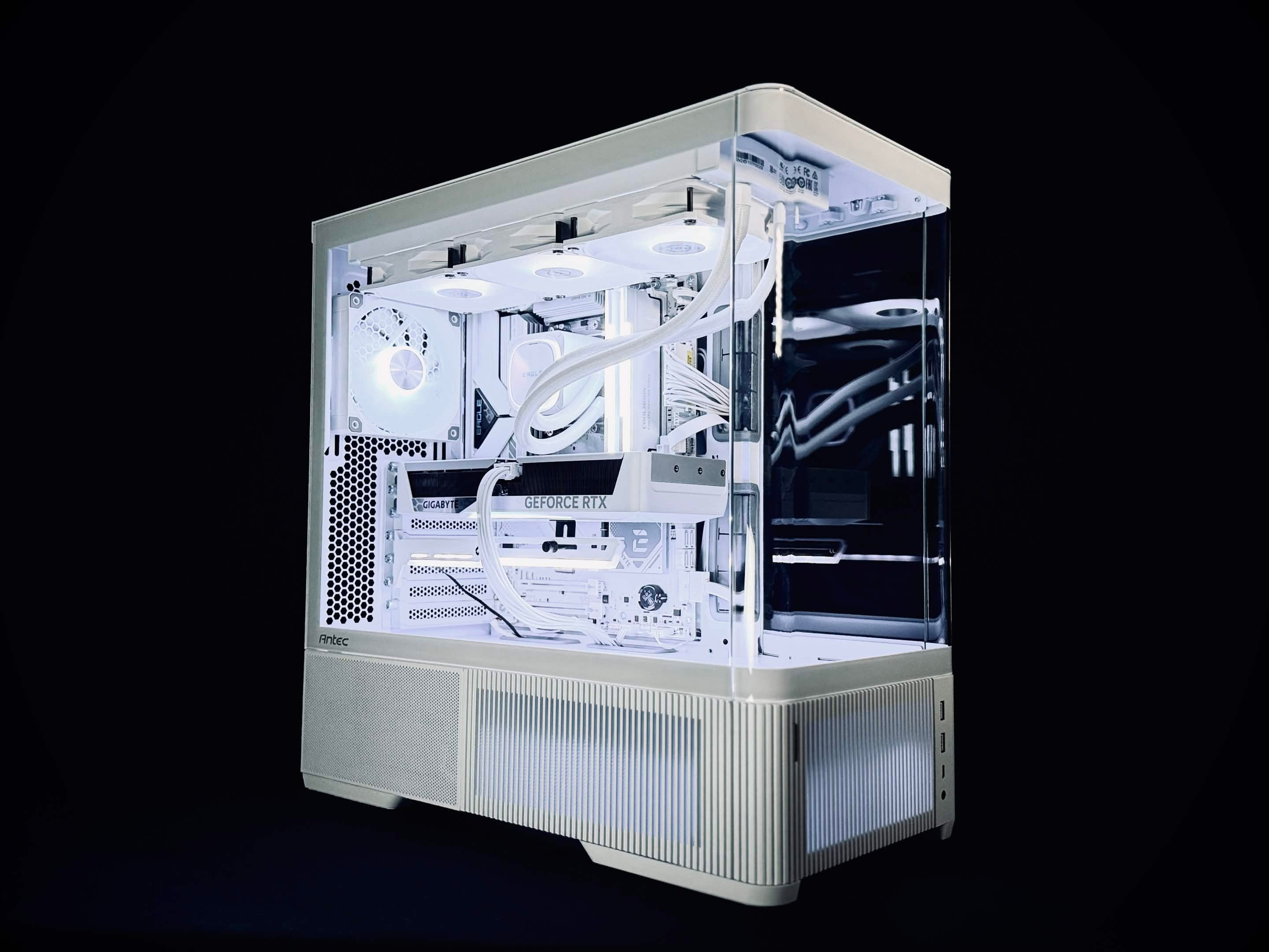 C6Curve White】AM5-Ryzen 7 7800X3D/RTX5070搭載モデル – REFT COMPUTER