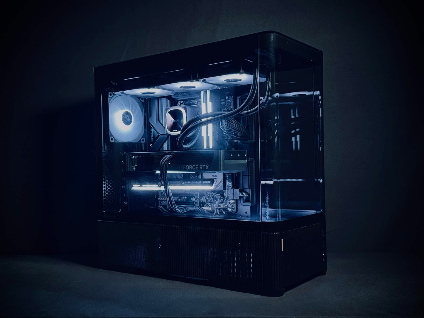 【C6CurveAir Black】AM5-Ryzen 7 9800X3D/RTX5070Ti搭載モデル