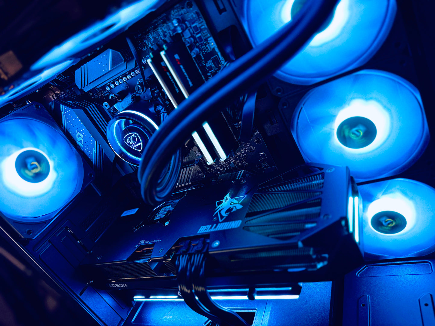 【ゲーマー応援SALE】Constellation C3 ARGB/AM5-Ryzen 7 7800X3D/RTX5060Ti搭載モデル