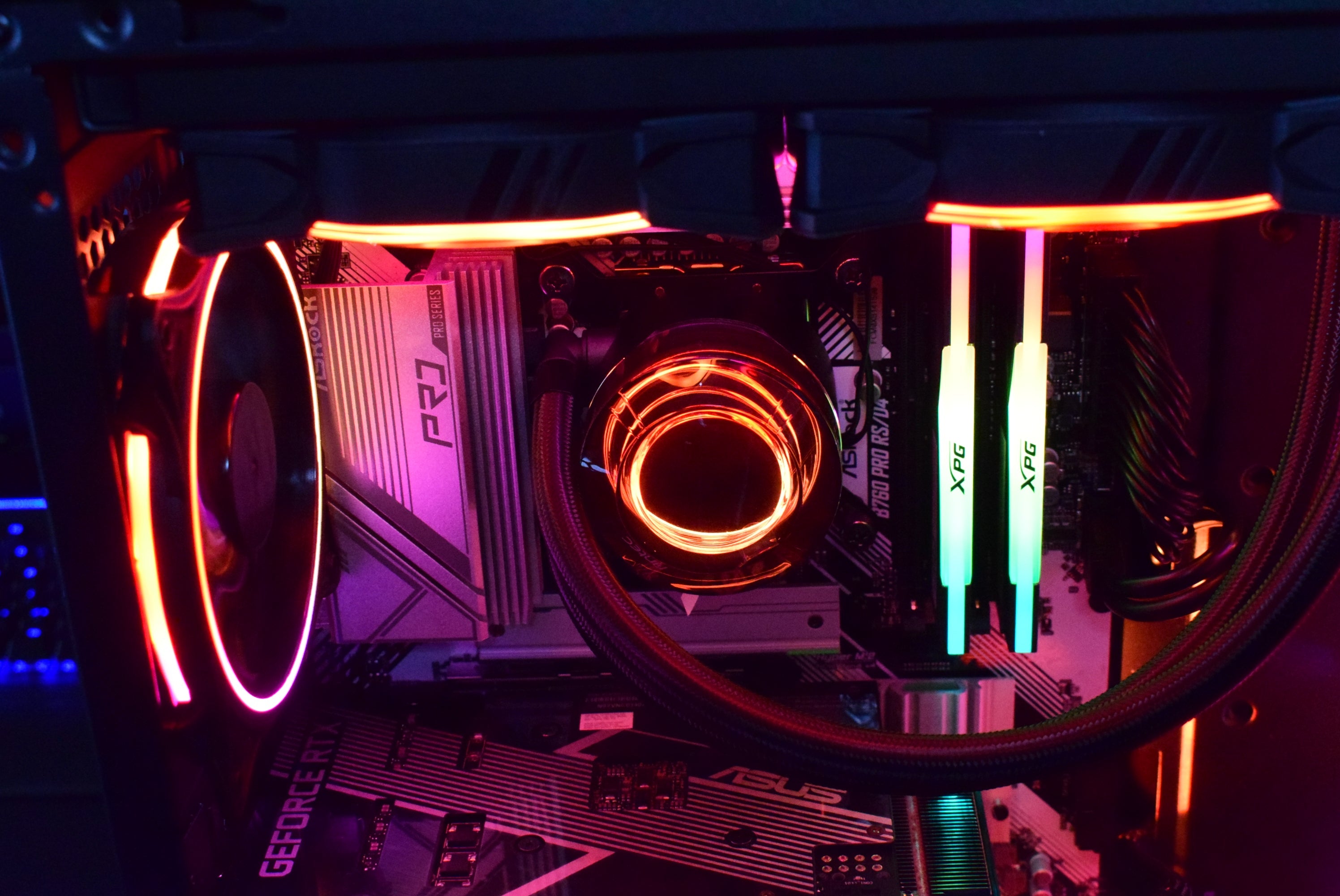 RGB FLOW】簡易水冷/14世代 i5/RTX4060搭載モデル – RefT Computer